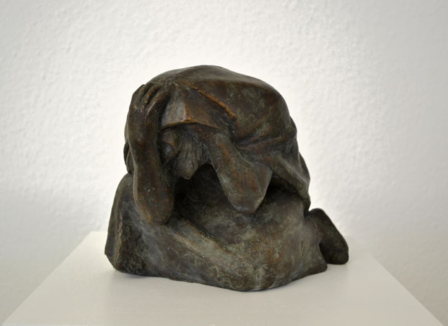 Mutter aus Figurengruppe Mütter 1939 Bronze Höhe 18 cm